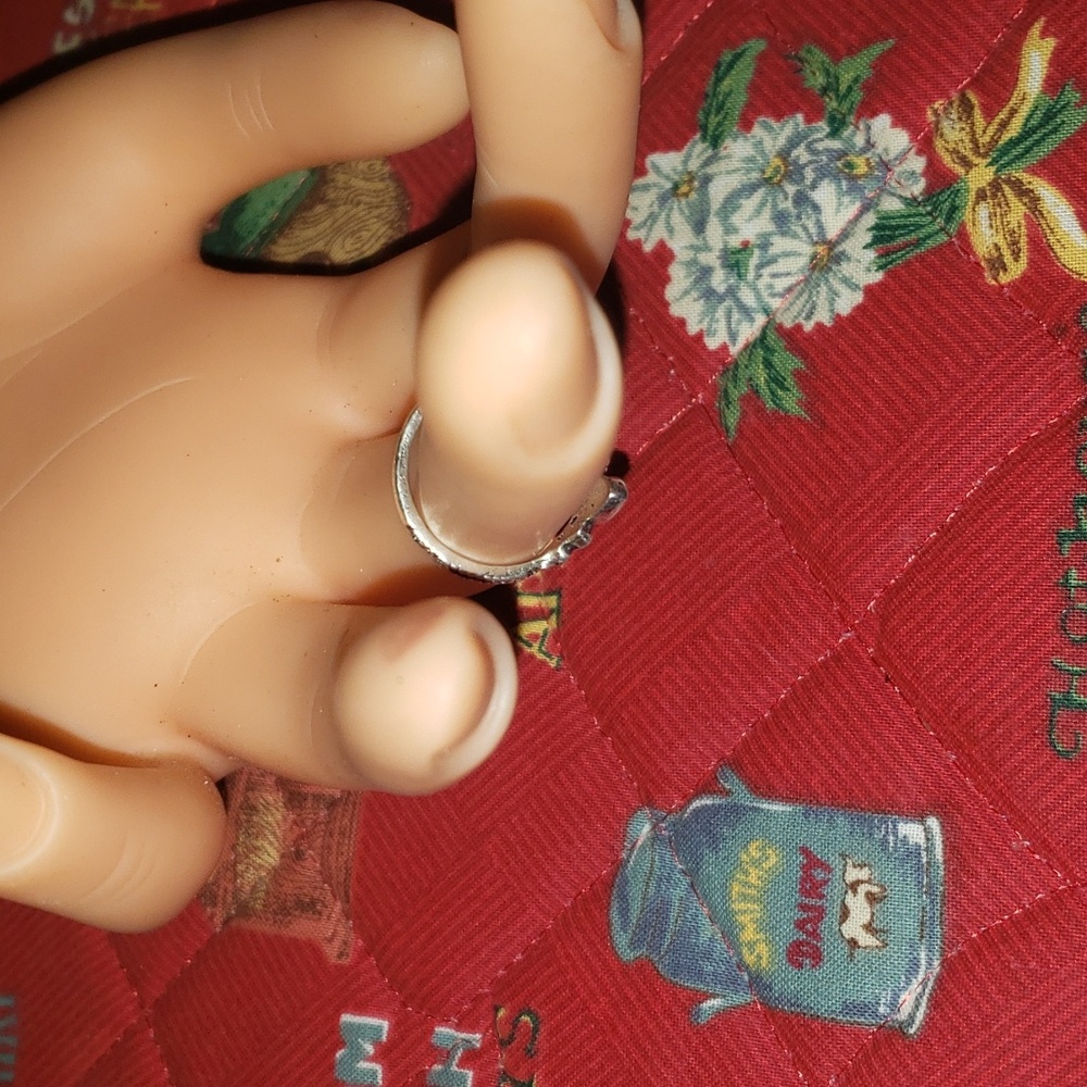 Silver Ring - Picture 3 of 3